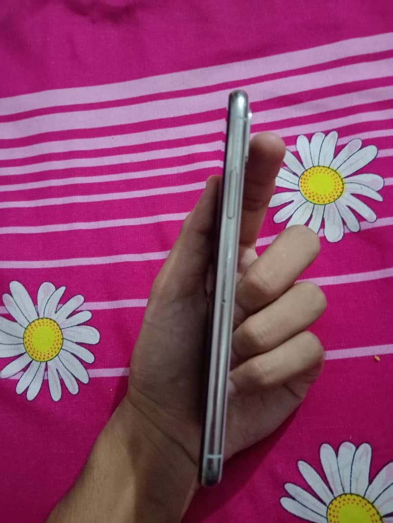 Apple iPhone X 1