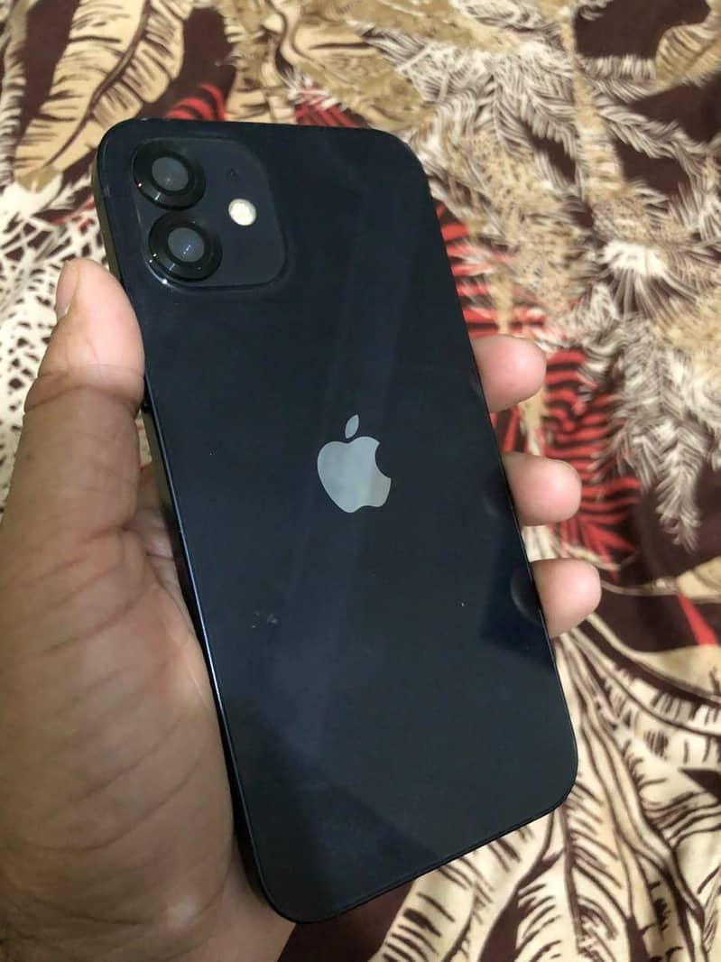 Apple iPhone 12 3