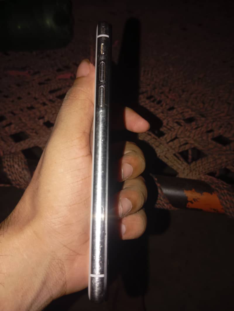 Apple iPhone X 1