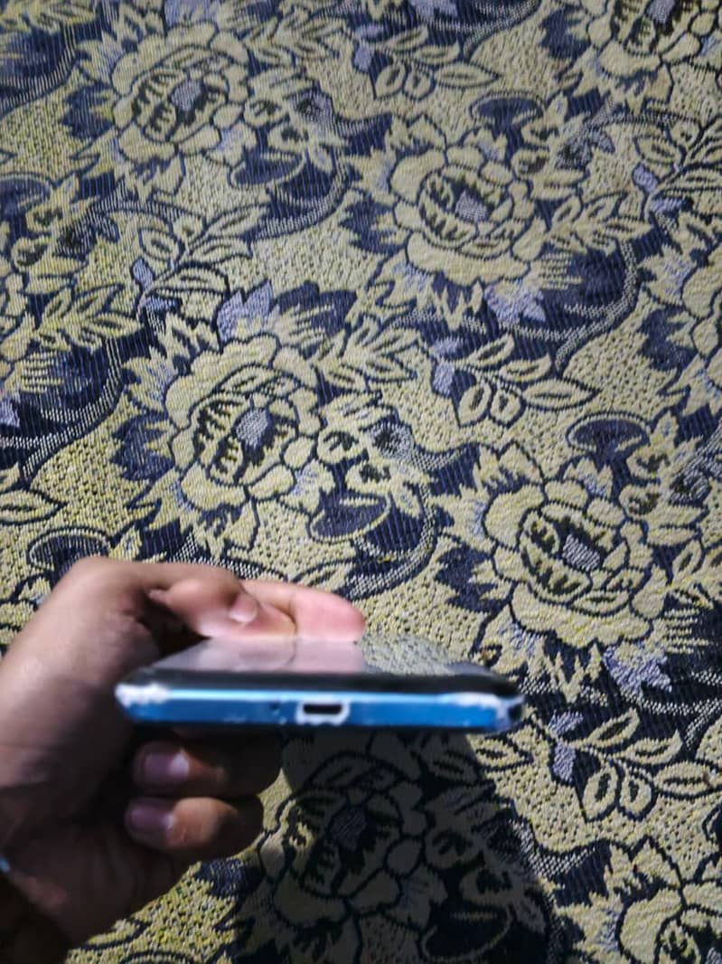 Itel A49 4