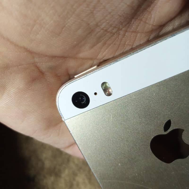Apple iPhone SE 3
