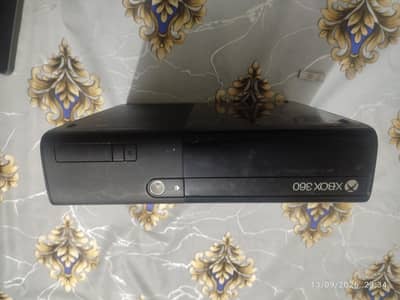 Xbox 360 ultra slim model with free monitor screen best condition