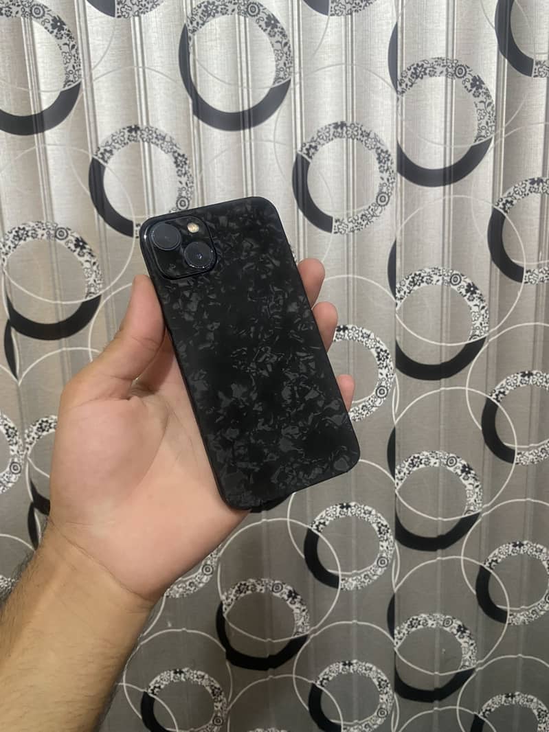 Apple iPhone 13 2
