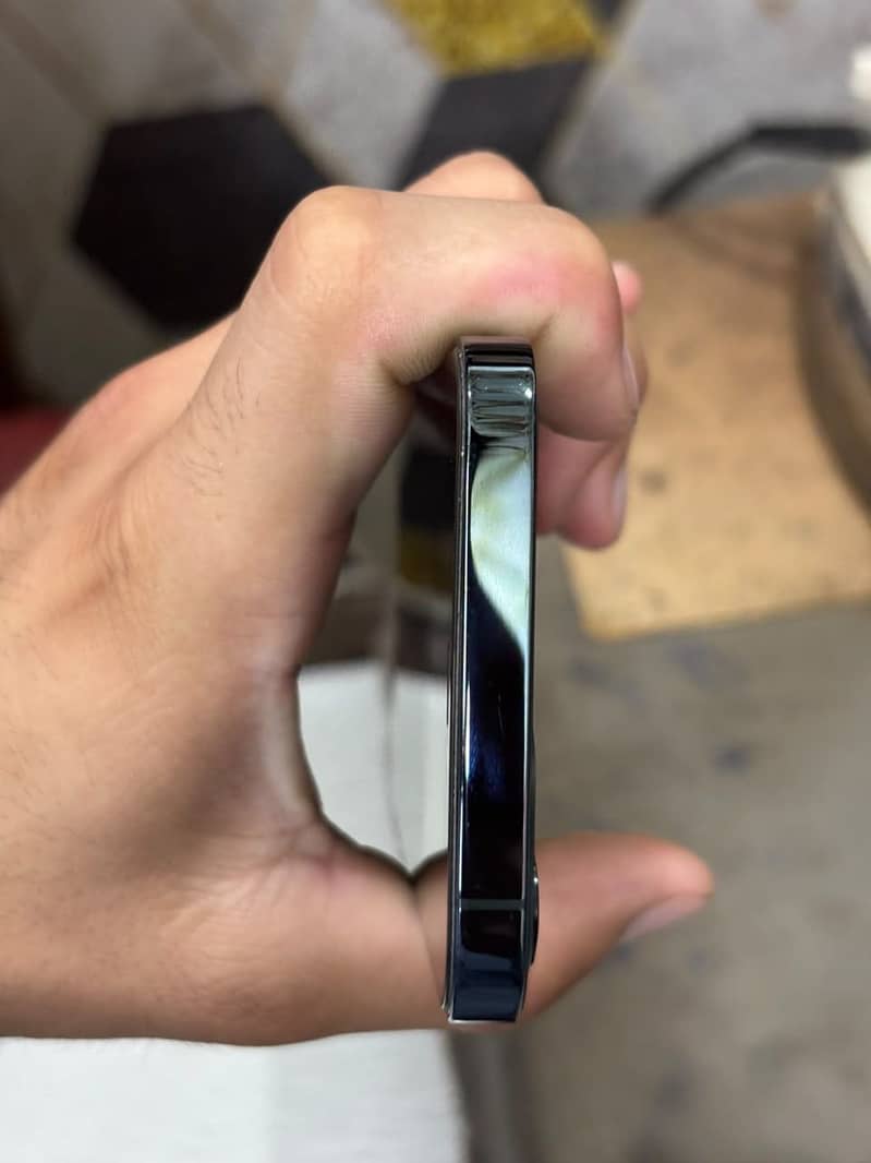 Apple iPhone 12 Pro 0