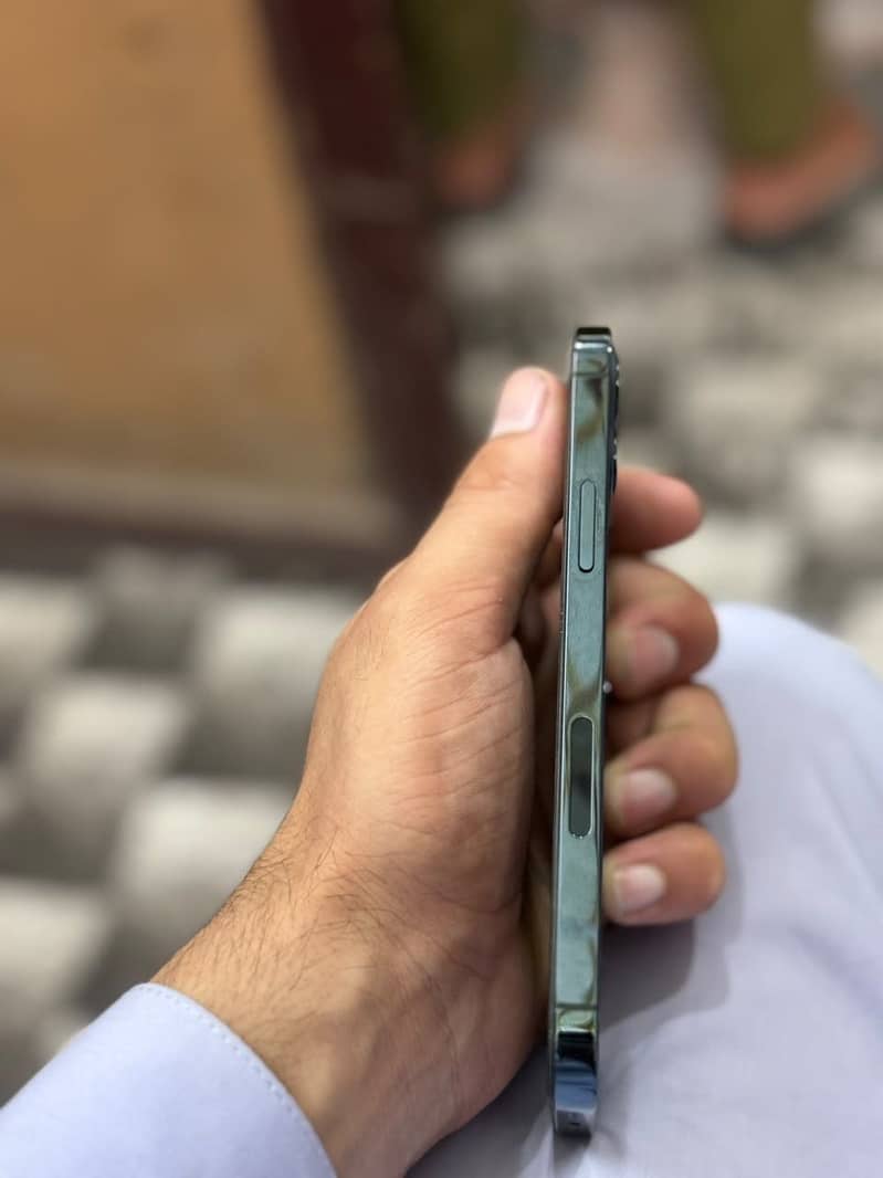 Apple iPhone 12 Pro 5