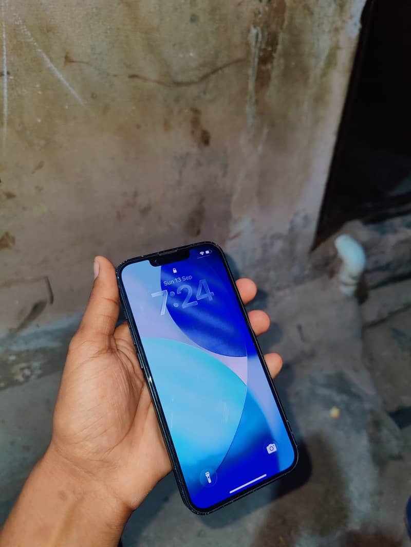 Apple iPhone 14 2