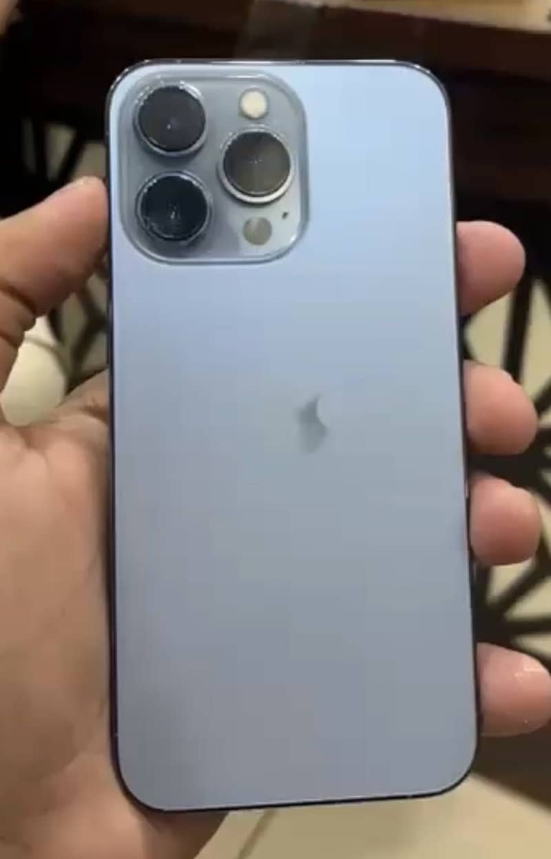 Apple iPhone 13 Pro 2