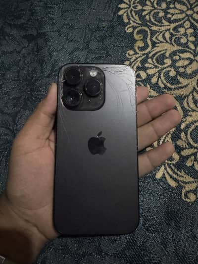 iPhone 14 Pro only back crack and Bettery service