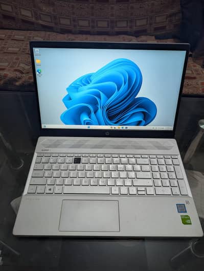 Hp Pavilion i7 8th gen 8/512gb 2gb Nvidia Graphic card