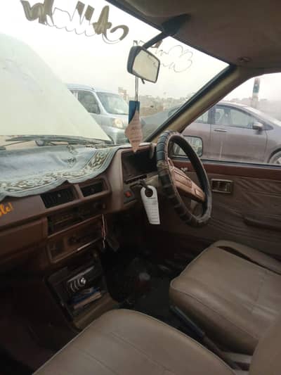 Nissan Sunny 1985