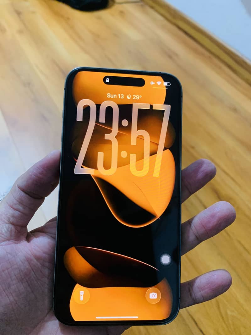 Apple iPhone 14 Pro Max 1