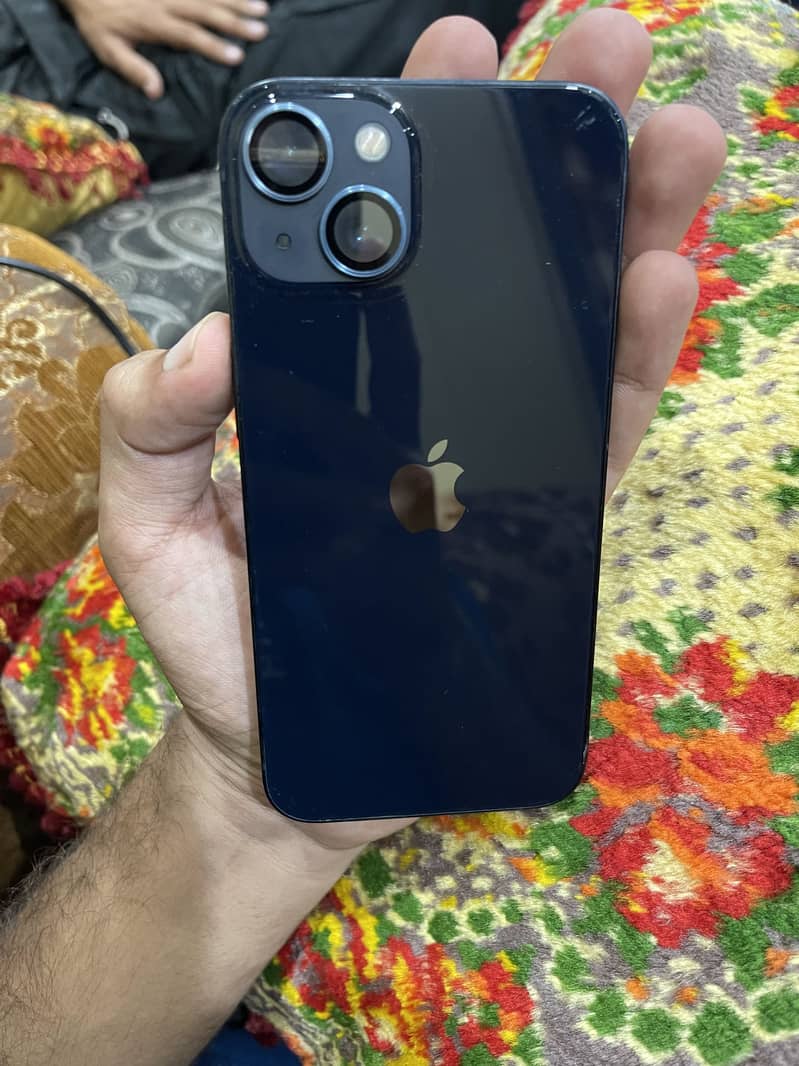 Apple iPhone 13 0