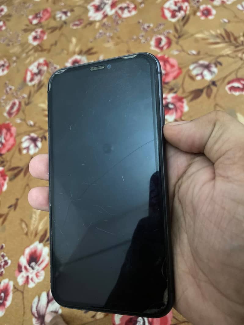 Apple iPhone 11 3