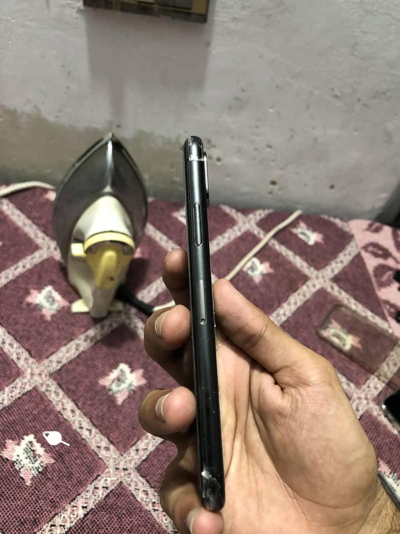 Apple iPhone X 1
