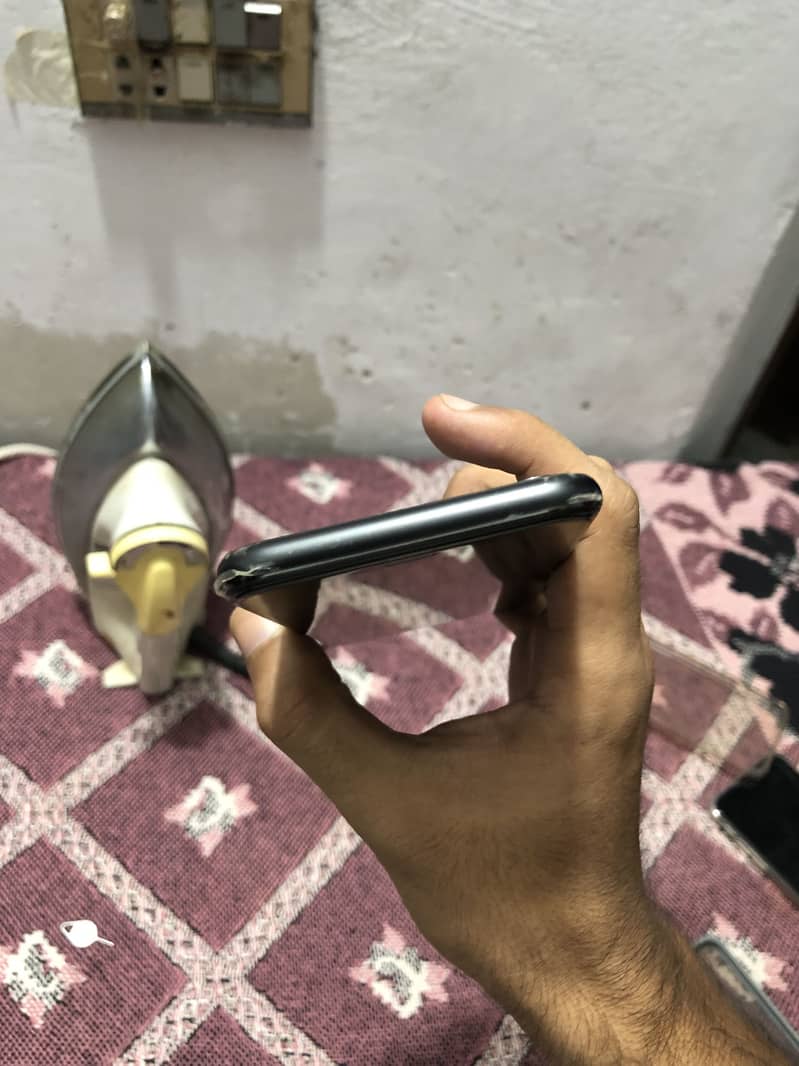 Apple iPhone X 5