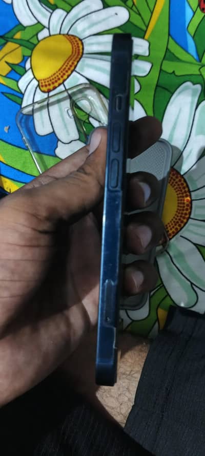 I phone 13 jv