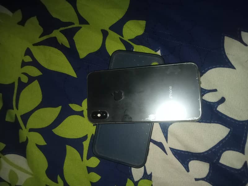 Apple iPhone X 5