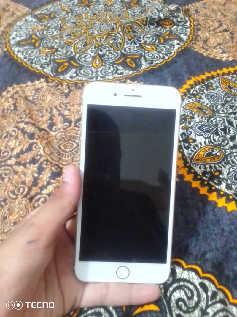 Apple iPhone 7 Plus 4