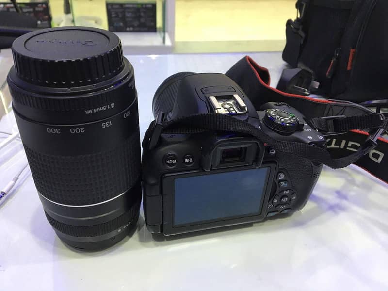Canon eos T5i 1