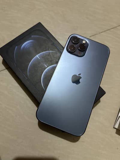 Apple iPhone 12