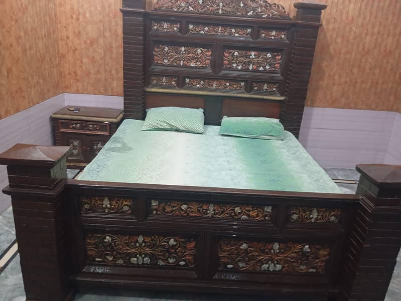 Bed Chinioti 1