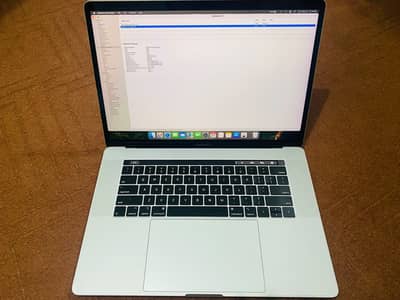 MacBook Pro 2018 15-inch Core i9 2.9 GHz 6-Core 32gb 512gb