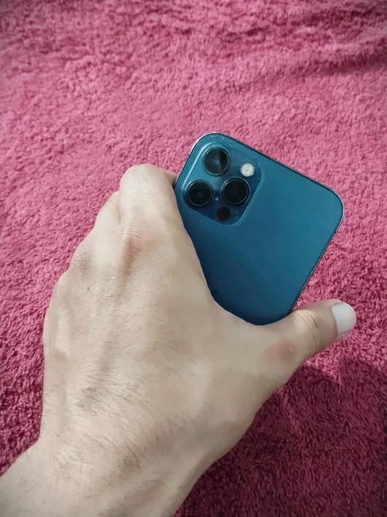 Apple iPhone 12 Pro 0