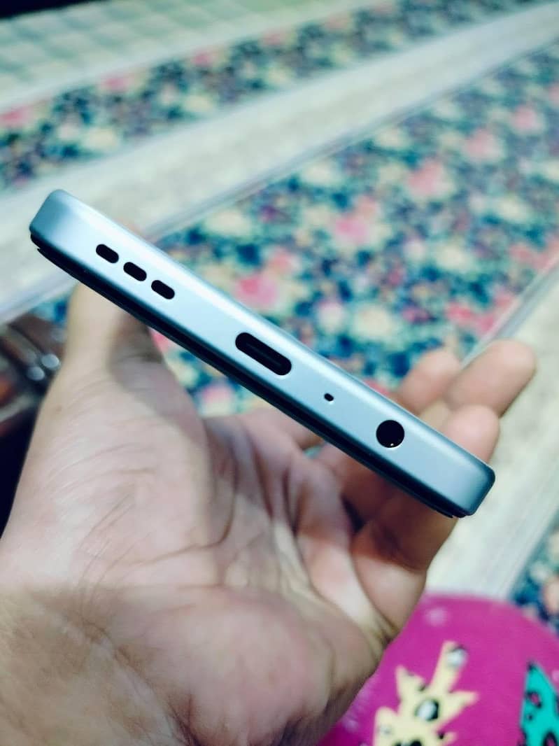 OPPO A6k 3