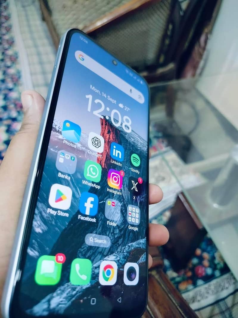 OPPO A6k 11