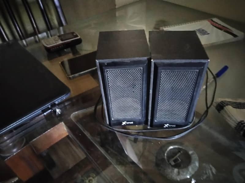 computer speaker 0