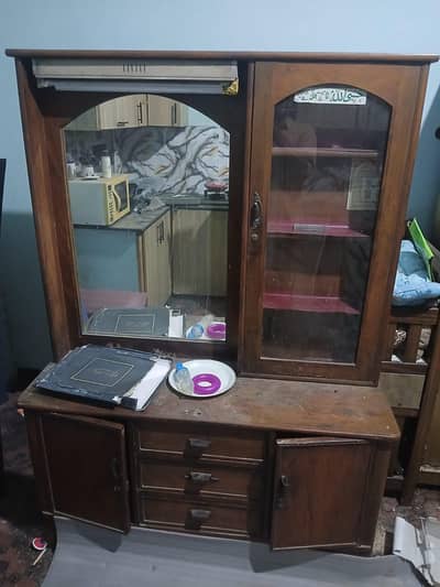 Pure wood Showcase