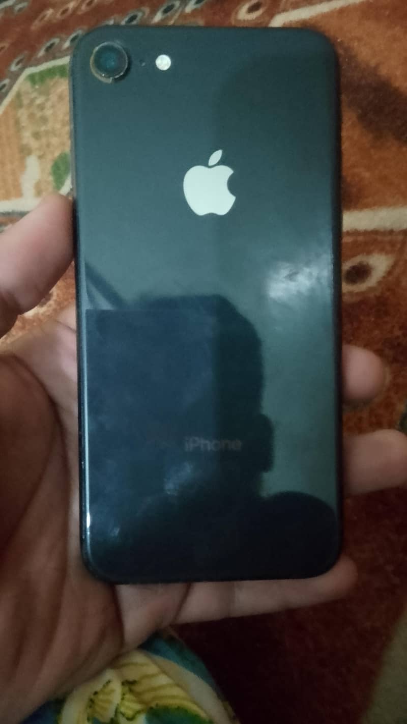 Apple iPhone 8 1