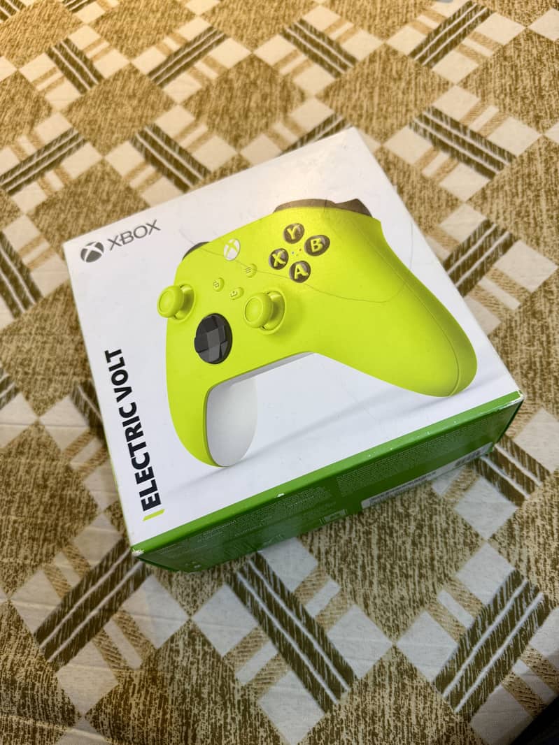 Xbox Series X|S controller 1