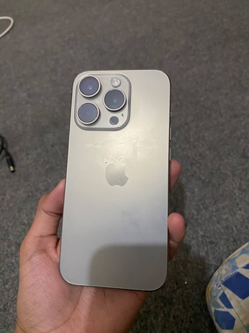 Apple iPhone 15 Pro 1
