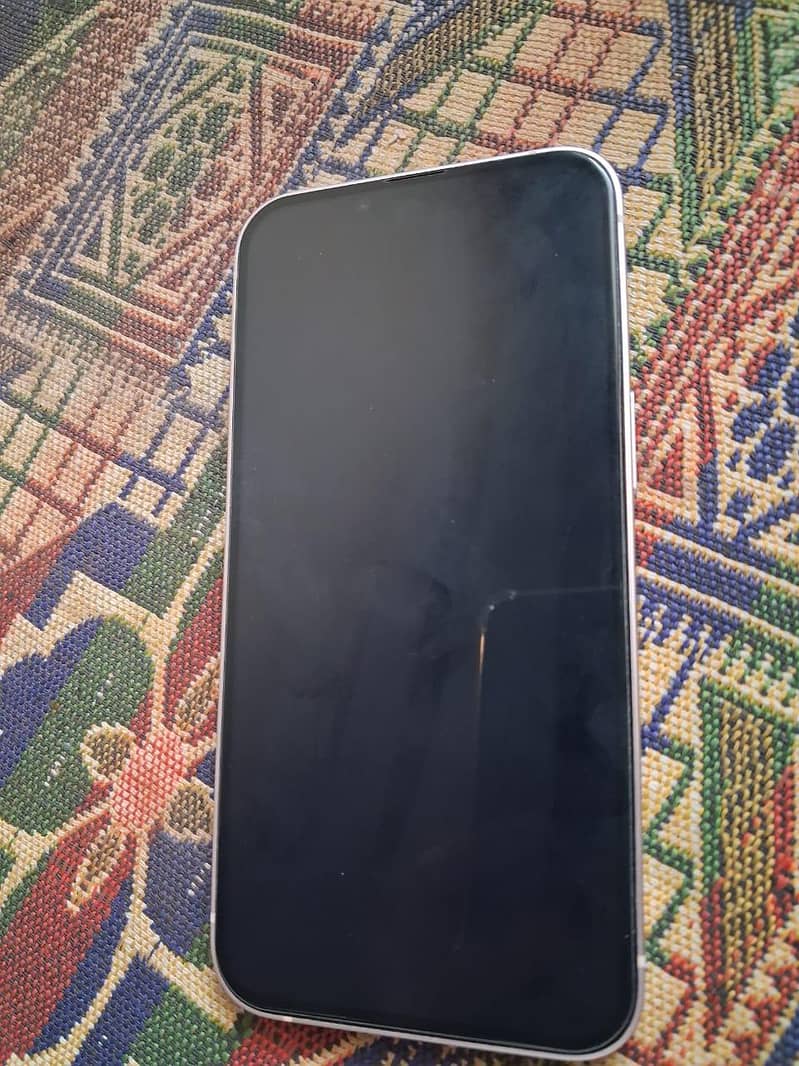 Apple iPhone 13 1