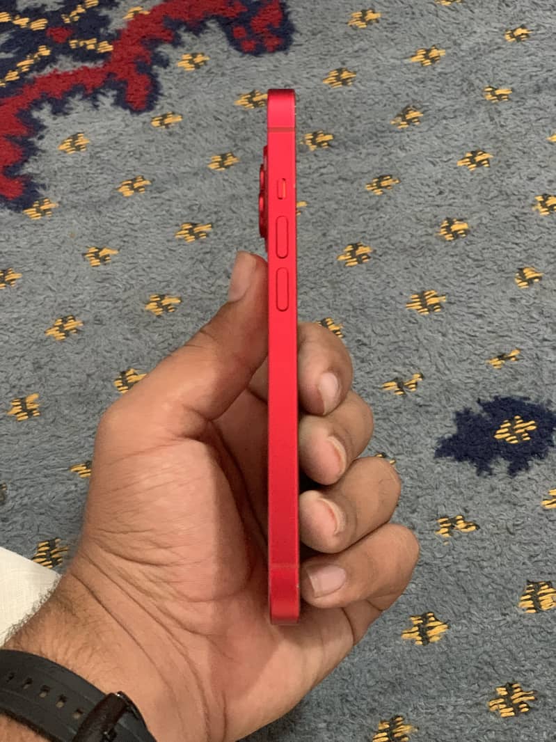 Apple iPhone 14 3