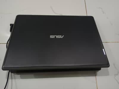 ASUS laptop with Window 10 pro