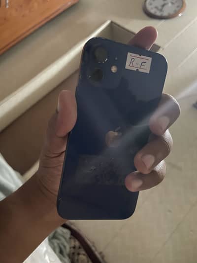Apple iPhone 12