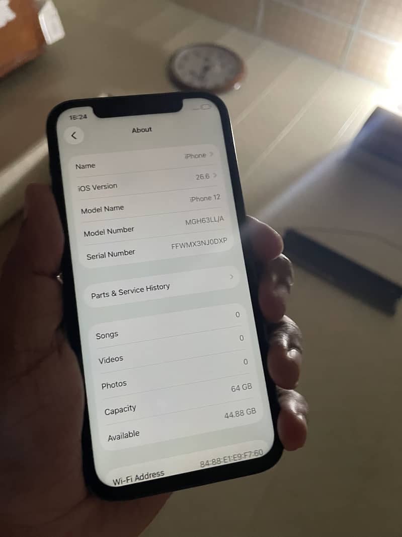 Apple iPhone 12 1