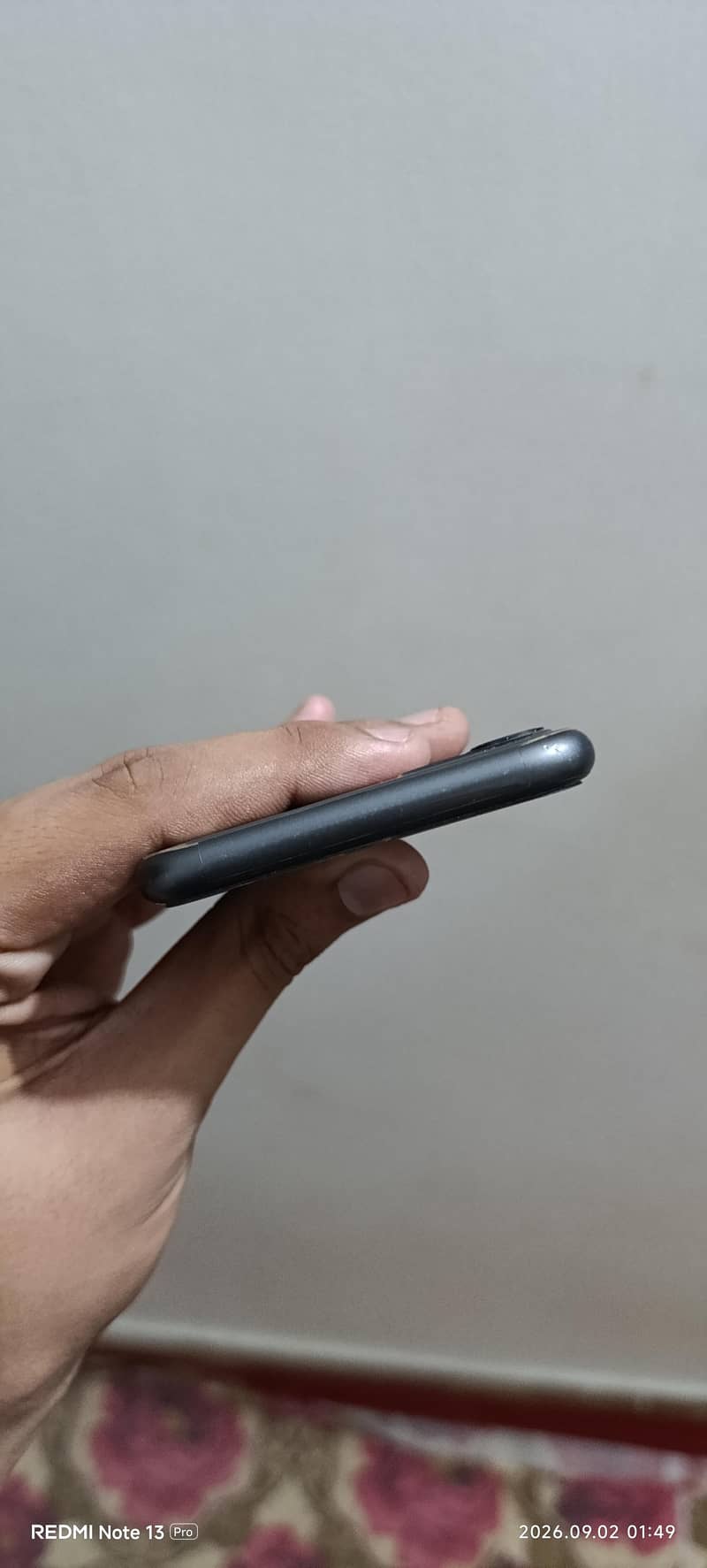 Apple iPhone 11 3
