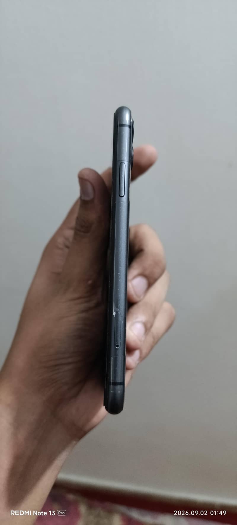 Apple iPhone 11 4