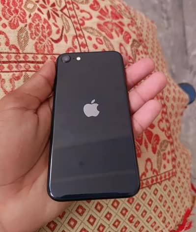Apple iPhone SE