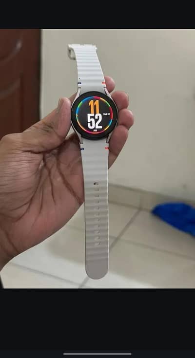 SAMSUNG GALAXY WATCH 5