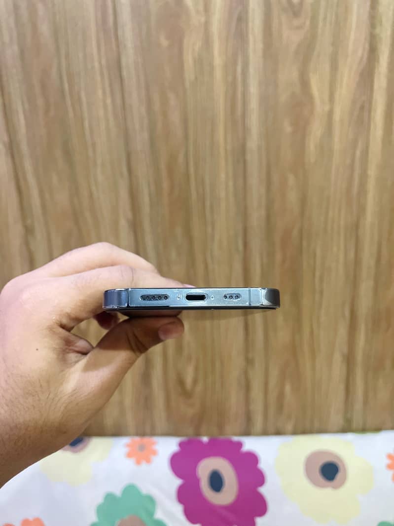 Apple iPhone 13 Pro 3