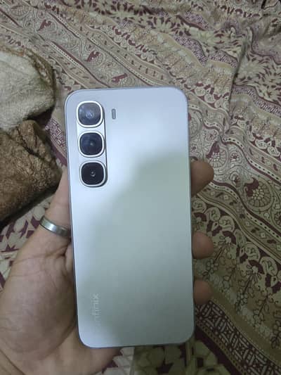 Infinix Hot 60 Pro
