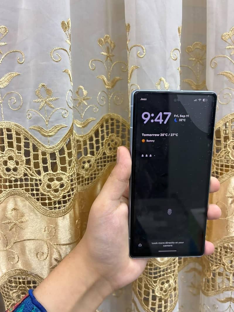 Google Pixel 7a 6