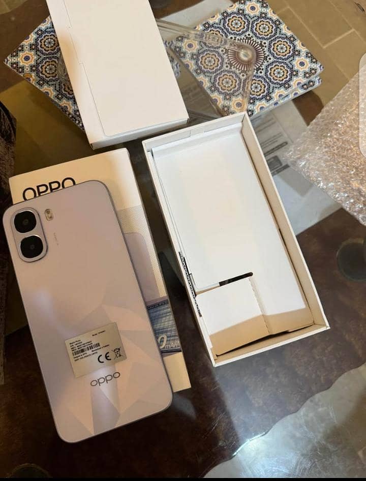 OPPO A6k 3