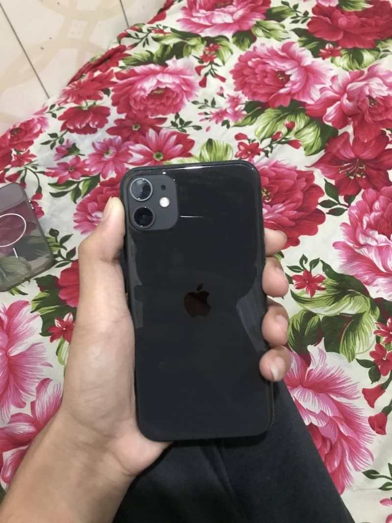Apple iPhone 11 3