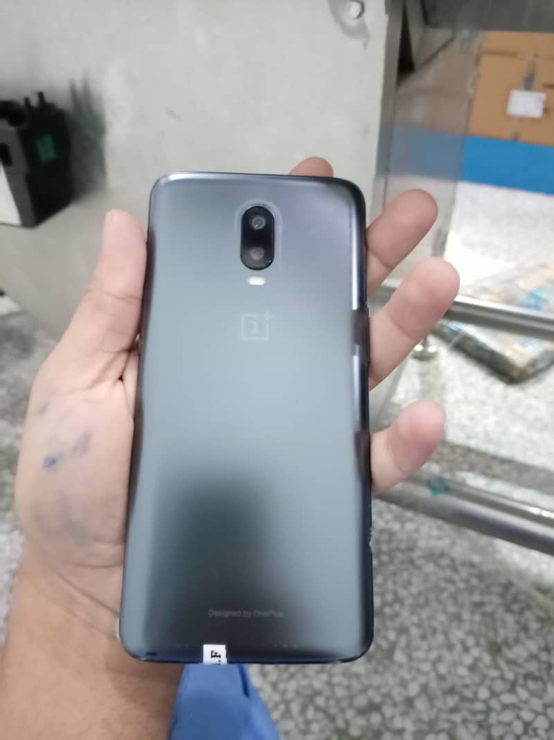 One Plus 6T 1