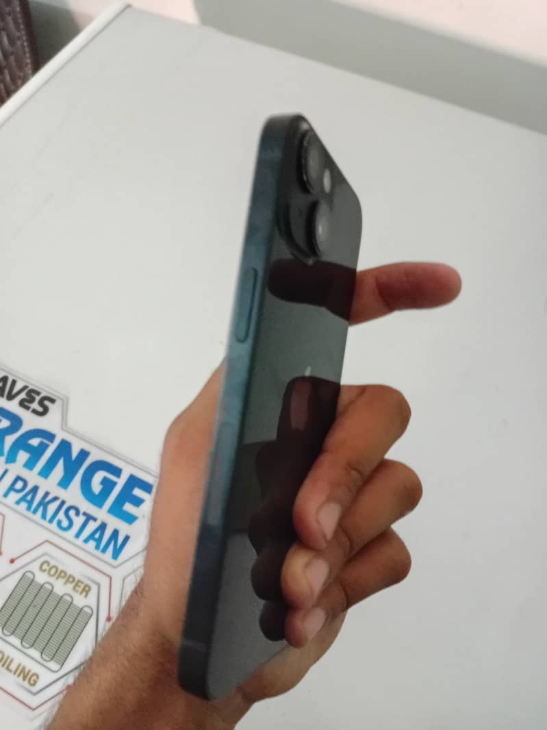 Apple iPhone 14 4
